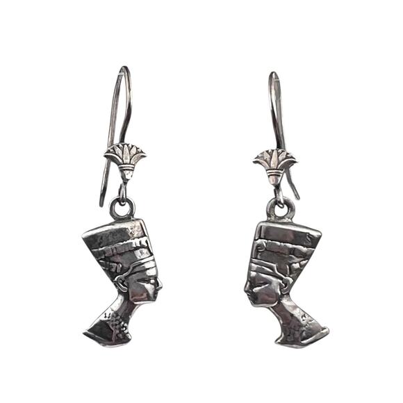 Nefertiti Egyptian Revival Vintage Unmarked Sterling Silver Pierced Earrings - Picture 1 of 12